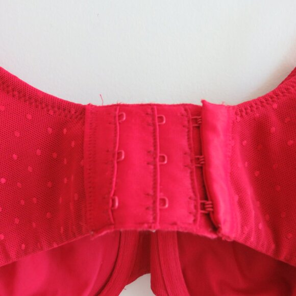 WACOAL Back Appeal Mesh Bra in Barbados Cherry Retro Pinup - Size 38C - Picture 10 of 13